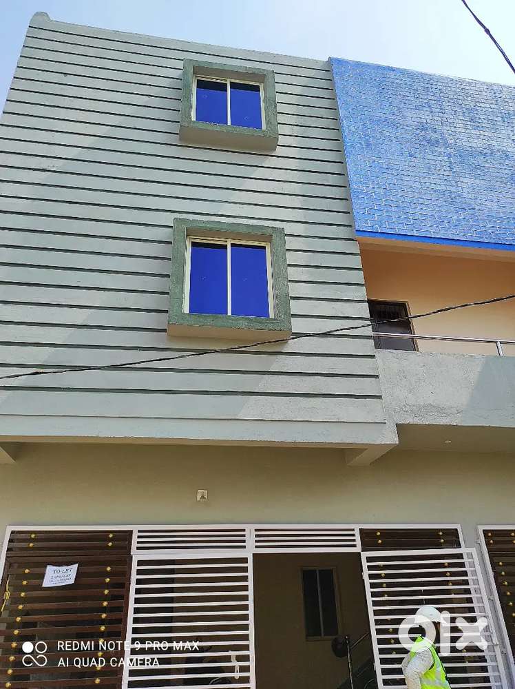 1  big room with attached bathroom u can have a temporary kitchen