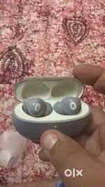 OPPO BUDS AIR 2 PRO NEW CONDITION