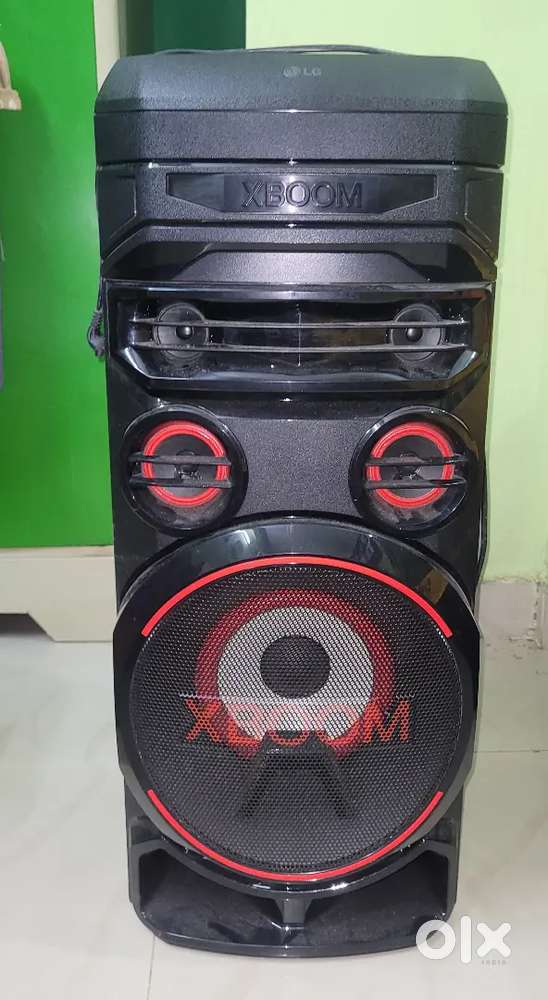 LG RNC7 Karaoke Speaker + 6 Channel Sound Mixer