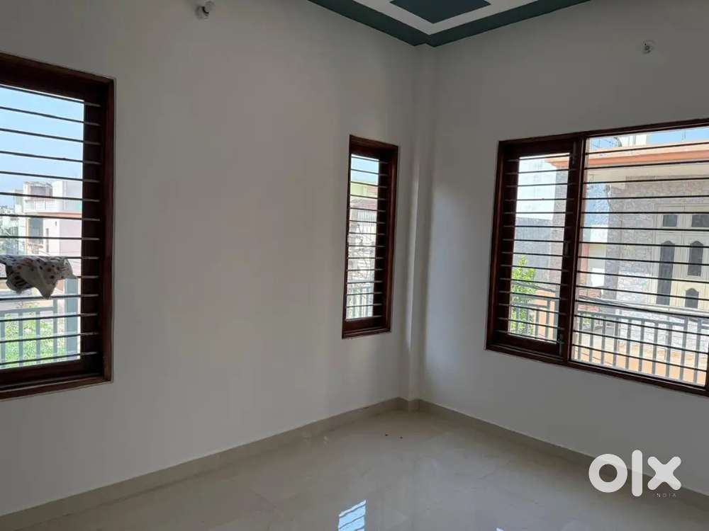 (Prabhat Nagar) 3bhk Flat Available For Sale