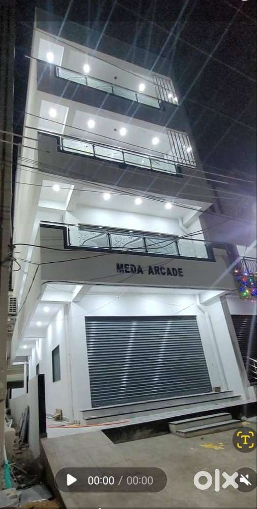 COMMERCIAL SPACE - FIRST FLOOR