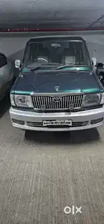 Toyota Qualis 2003 Diesel 250000 Km Driven