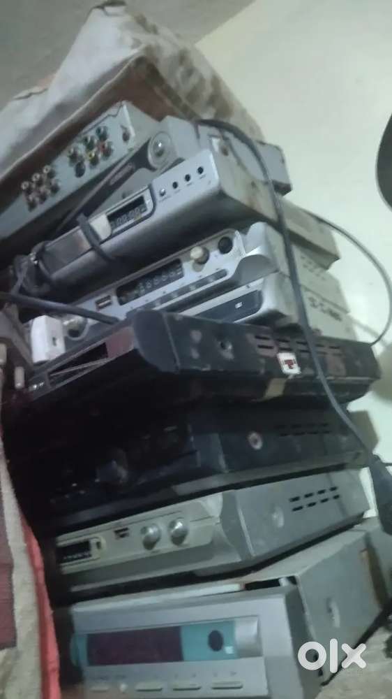 जुने CD player and DVD player देणे आहेत