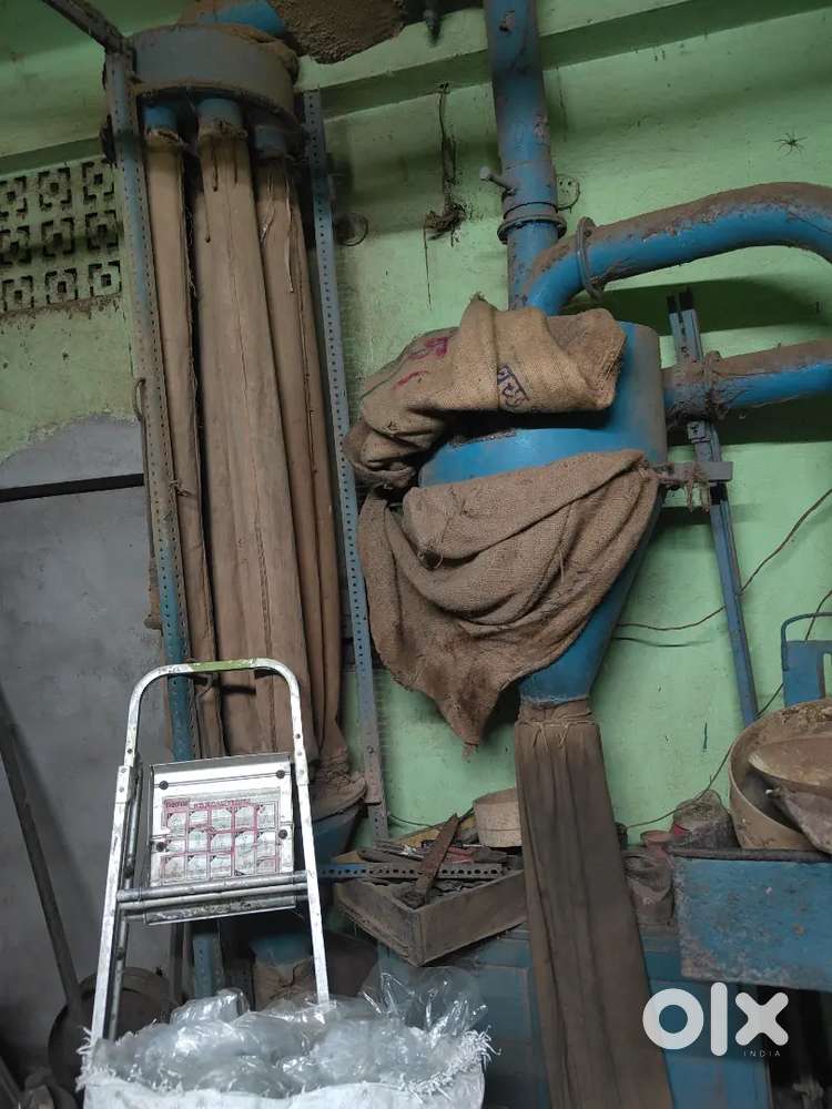 Pulverizer machine