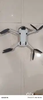 DJI Drone mini 4 pro Combo like new