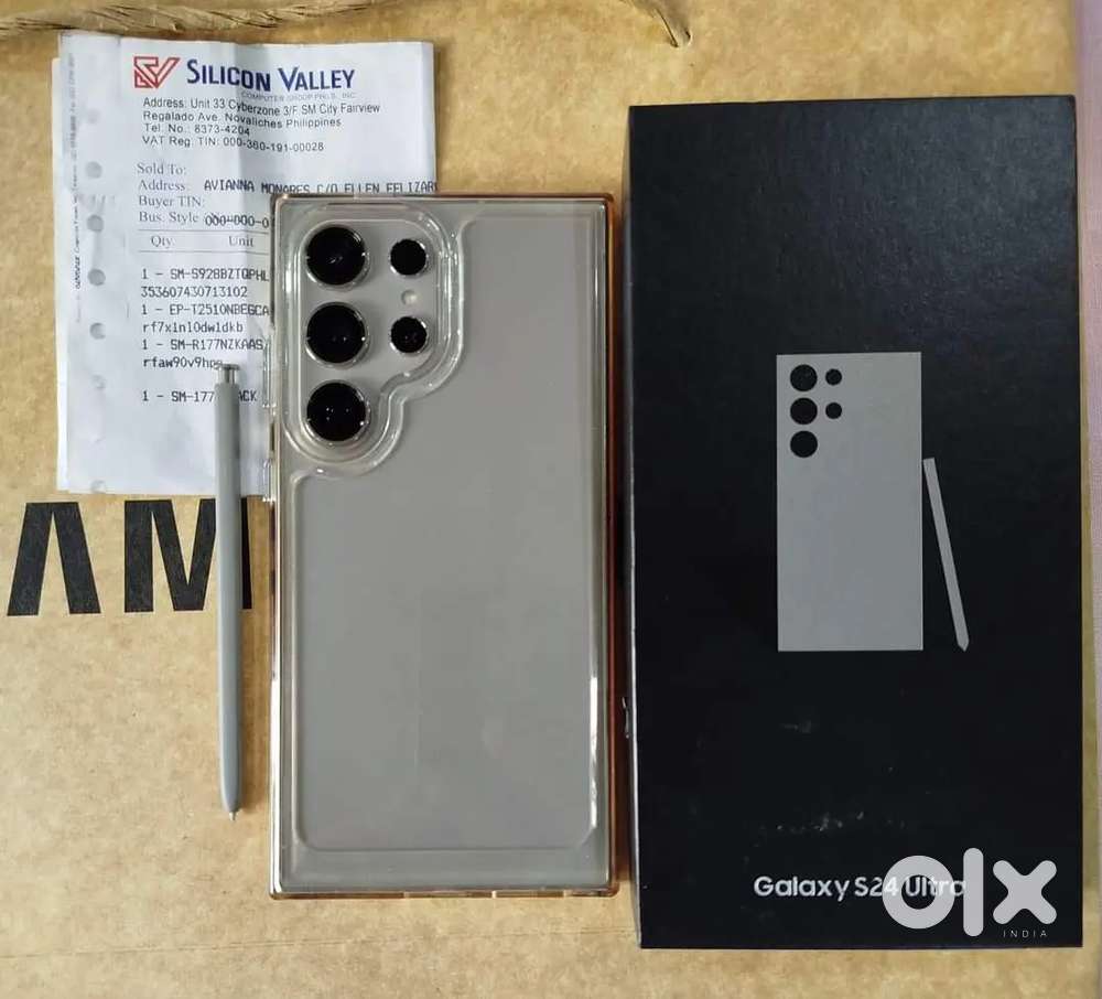 Samsung galaxy S24 ultra with all accessories emi available