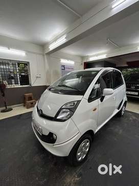 Tata Nano GenX XTA, 2015, Petrol