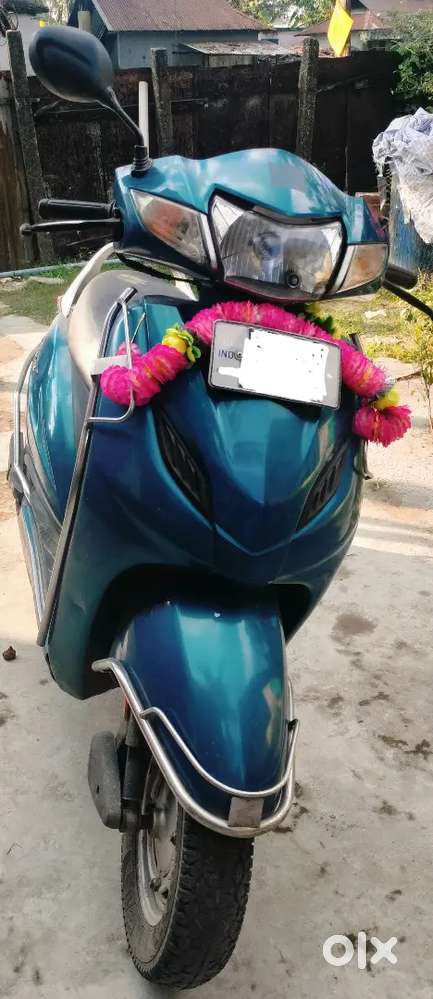 Honda Activa 4G, Trance Blue Metallic