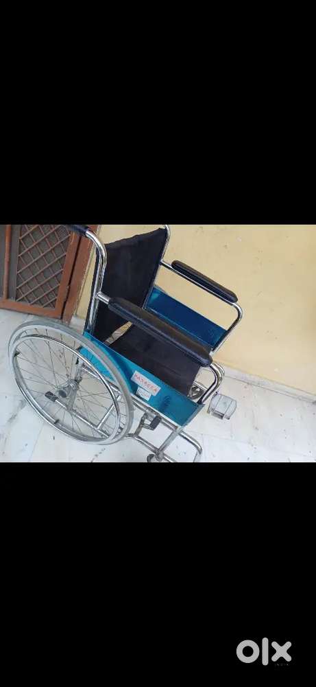 Wheel chairs for old People