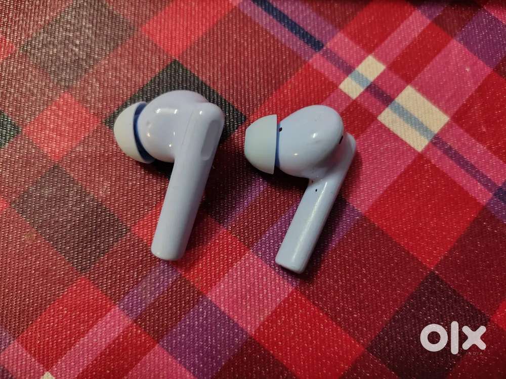 Oppo enco buds 2 (Left and right buds)