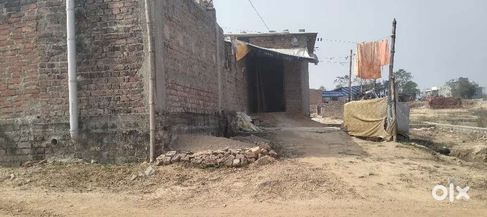 St plot sell Ghar bana hua Jishko lena hai wahi call kre timepass na