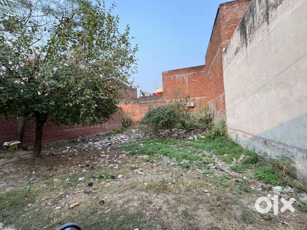 East facing resident plot-200 guz, CHC road, Chanakyapuri, Nwbj, BLY