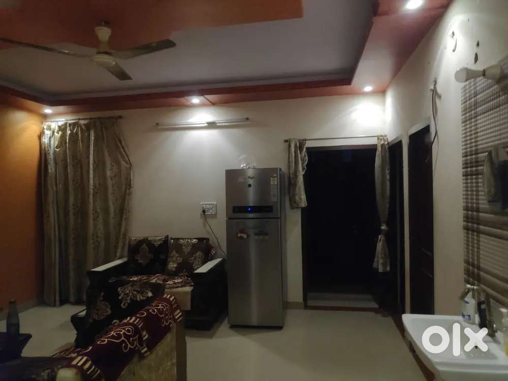 Available One Single Room In 3Bhk Fully Furnished Flat On Rent