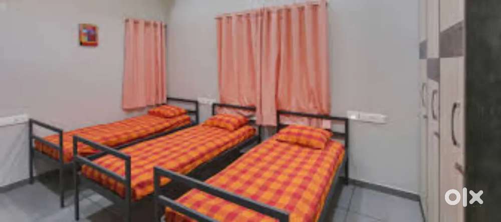 HOME STAY BOYS - WORKING (OR) STUDENT IN CALICUT CITY.