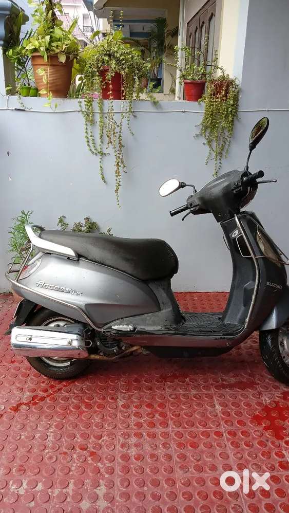Very good condition first owner Access125