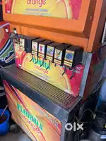 Soda fountain machine