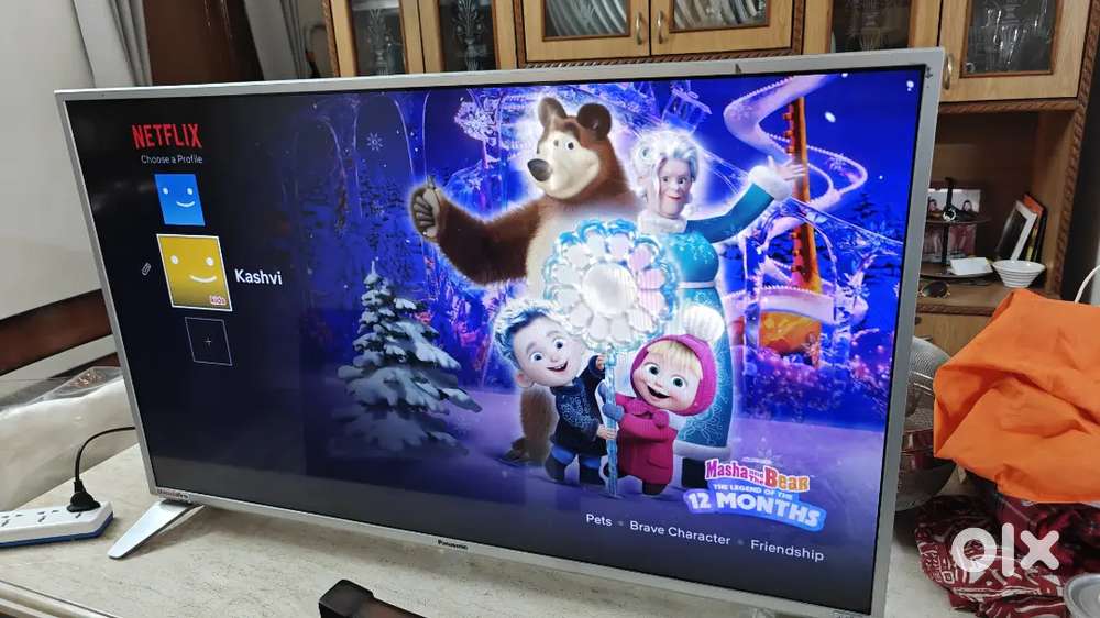 Panasonic Viera Smart 43 Inch Full HD (2017 model)