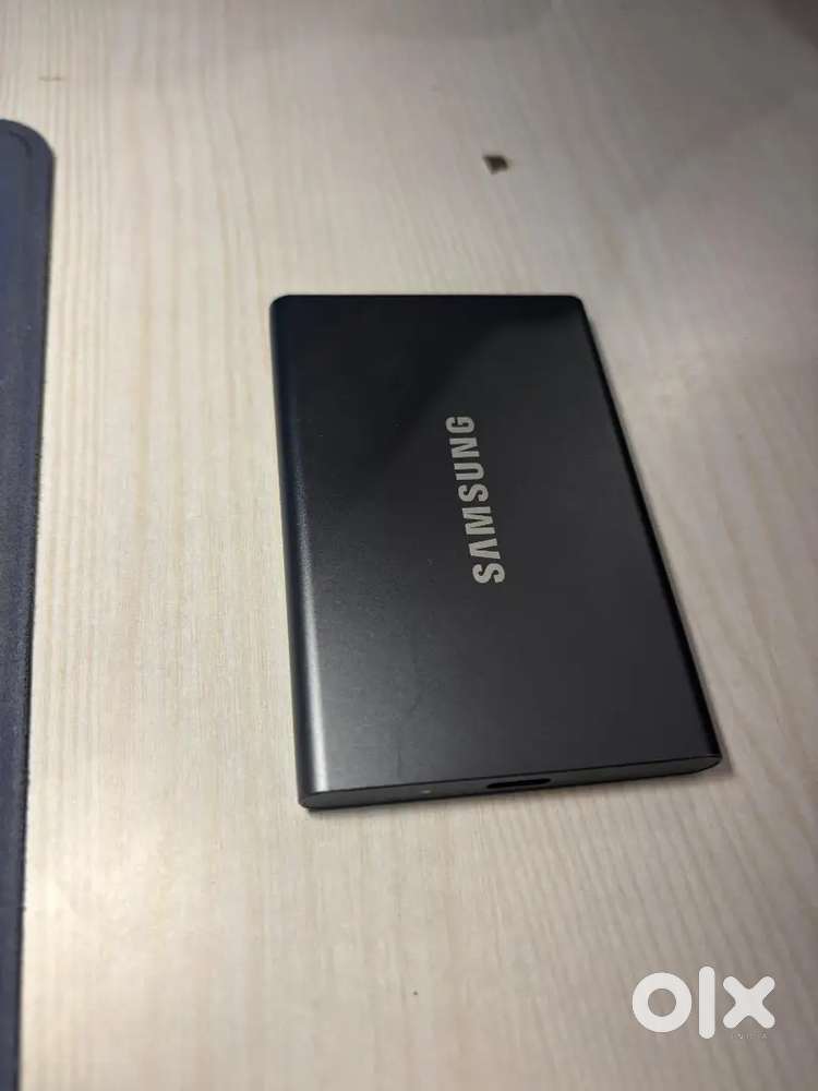 Samsung T7/1050 Mbs /Portable /1 TB External(SSD) (Grey)