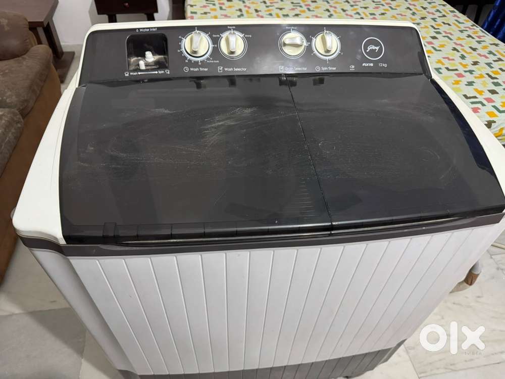 12 Kg Almost New Semi Automatic Washing Machine
