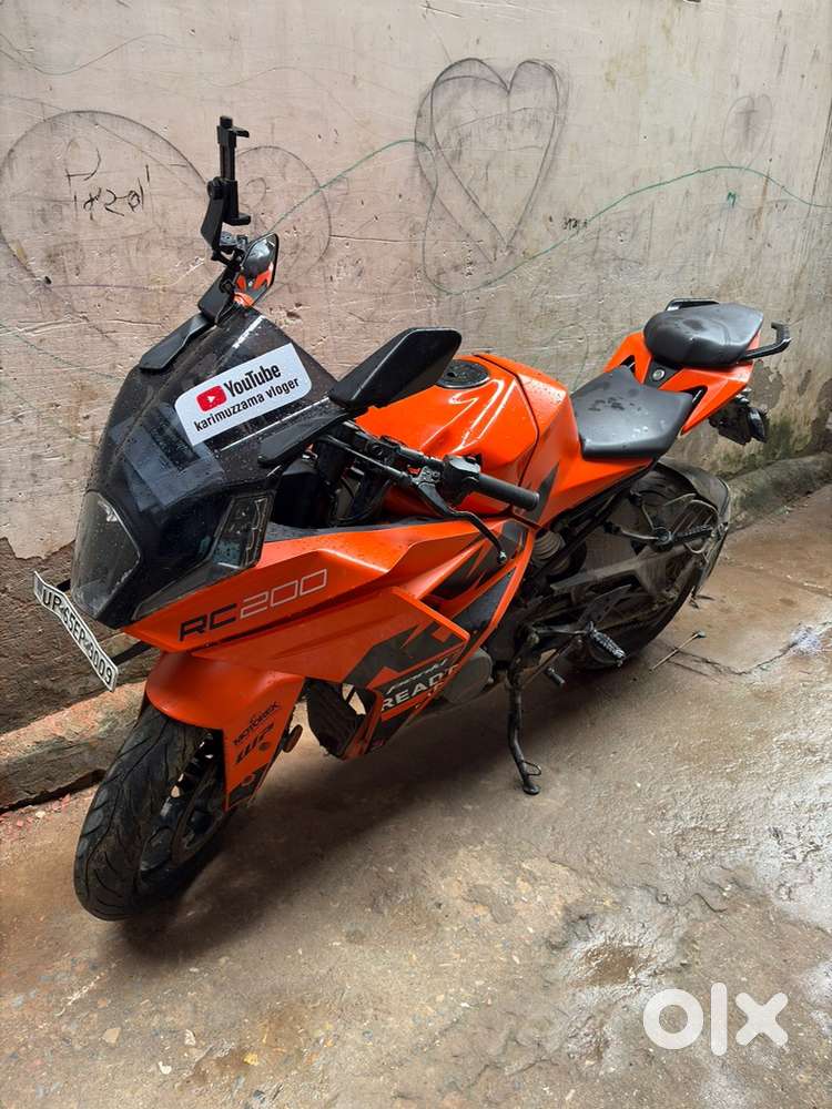 ktm rc 200 top model second onwer the bike new conditon no any fault