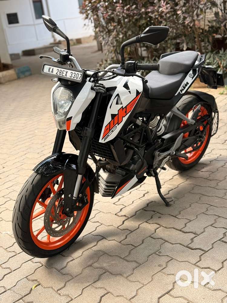 DUKE 200 ABS BS4 IN EXCELLENT CONDITION FOR SALE