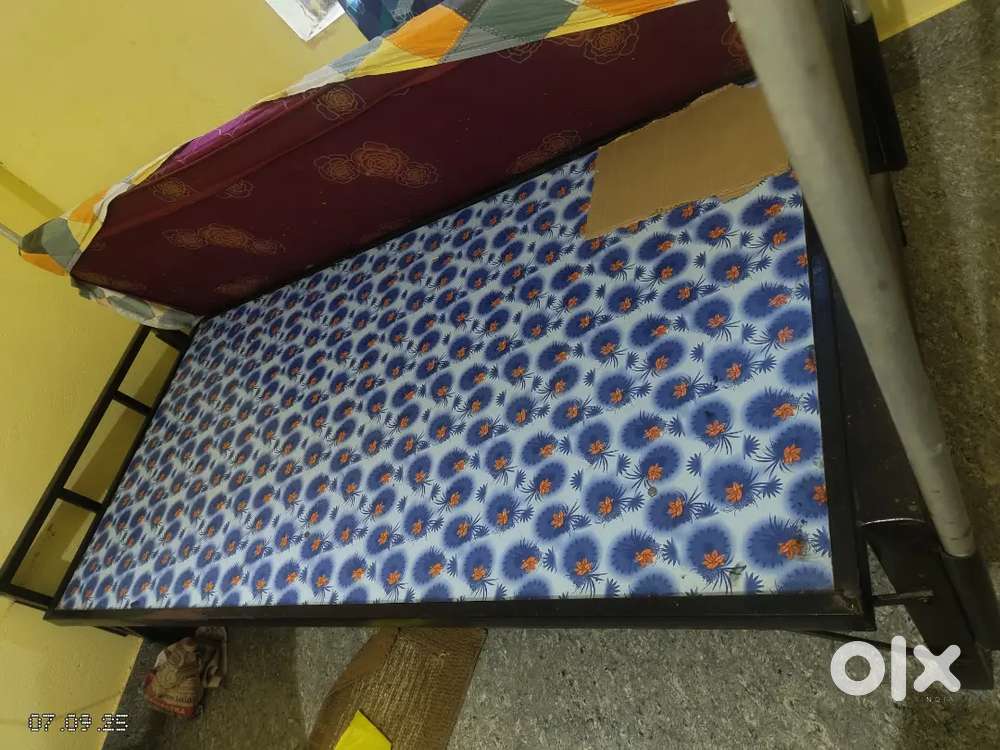 Single bed Cot iron