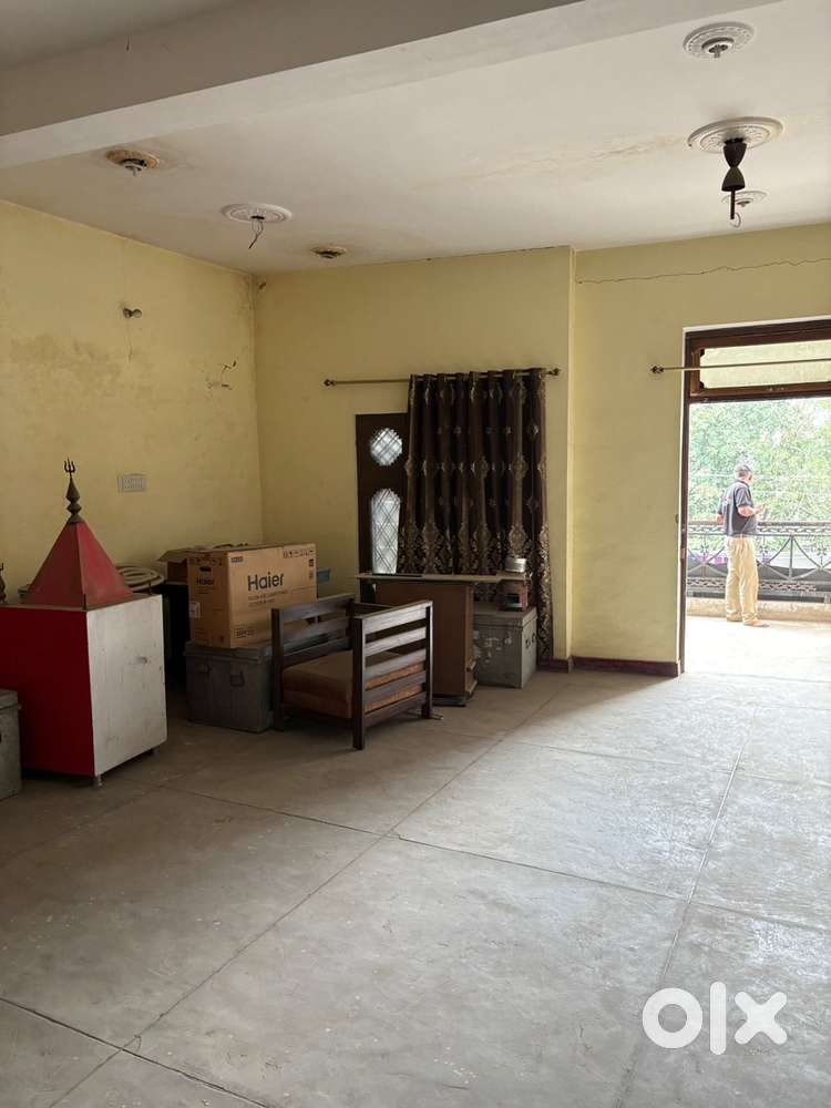 Commercial hall for rent
