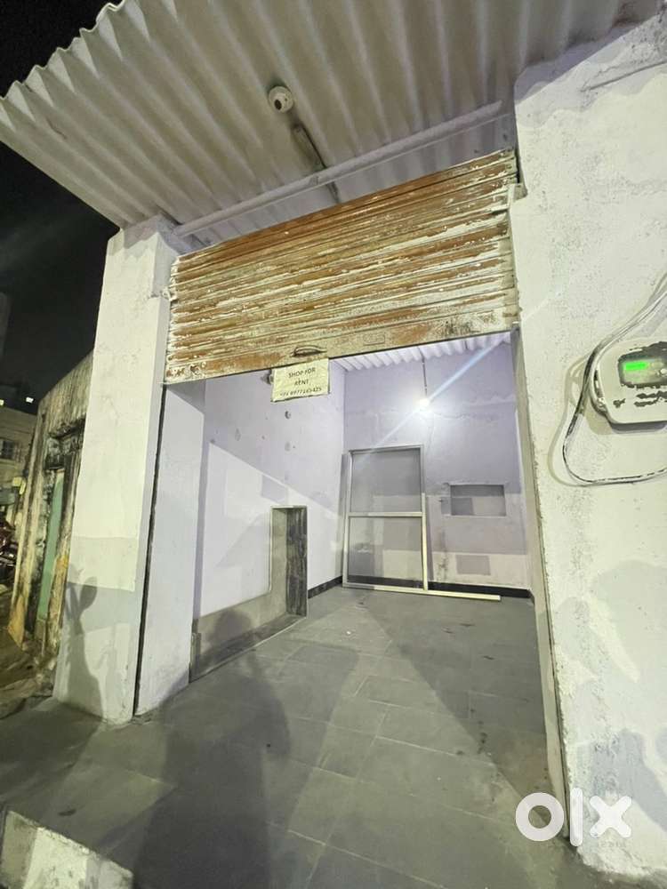 9/10 square feet shop for rent ( offices/ retails/ other business)