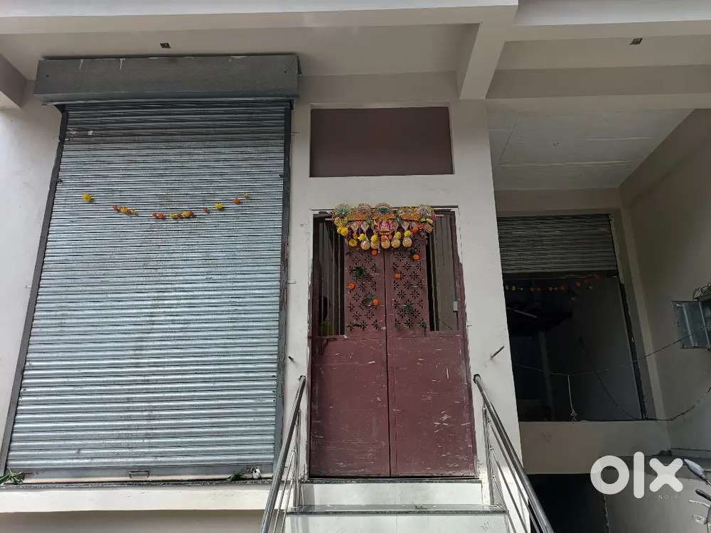 Property on rent (office, bank, commercial use)