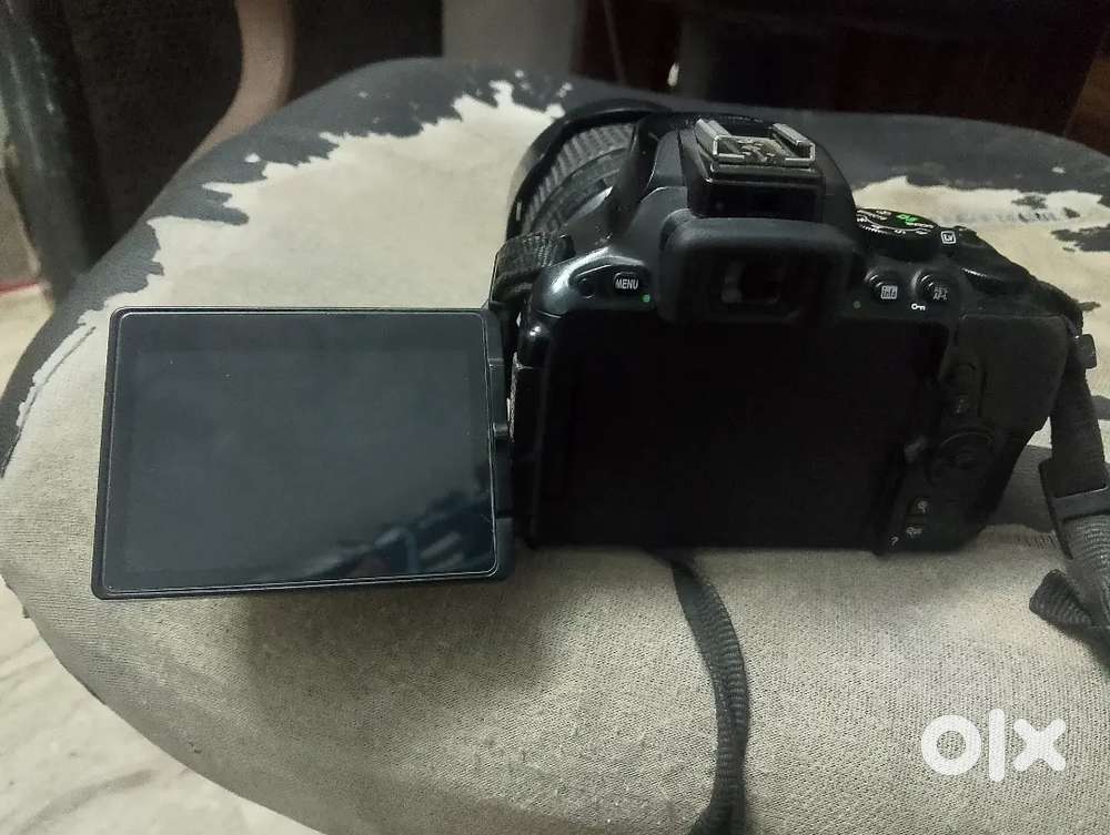D5600 Nikon 18-55 lens ke sath