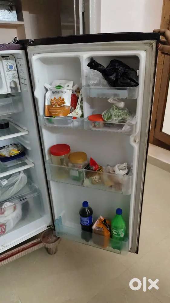 Lg fridge 180 litre