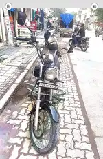 अवेंजर क्रूज 220 सीसी
