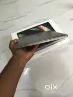 Macbook pro M1 2020/8 GB/256 SSD/13 inch