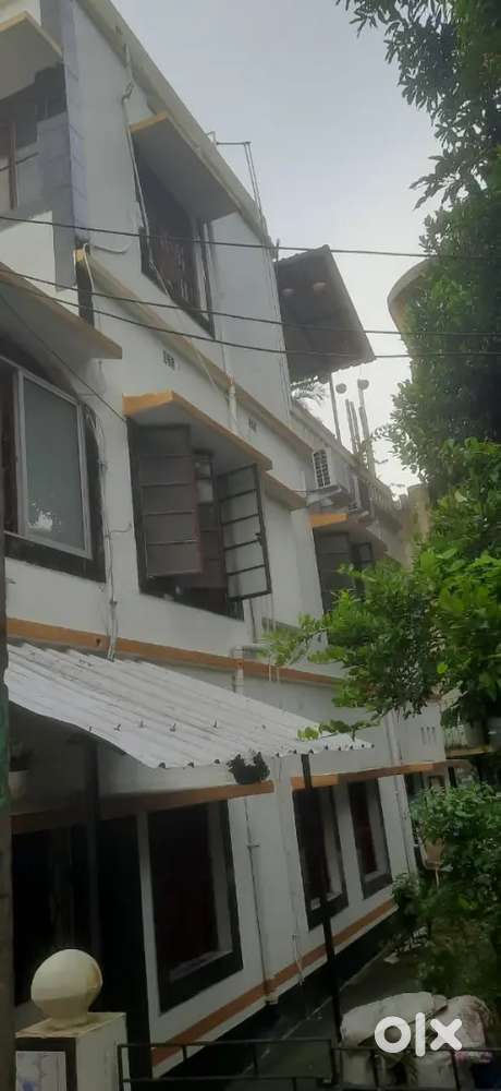 2 bk house with parking, garden at chalantikapara, tamluk