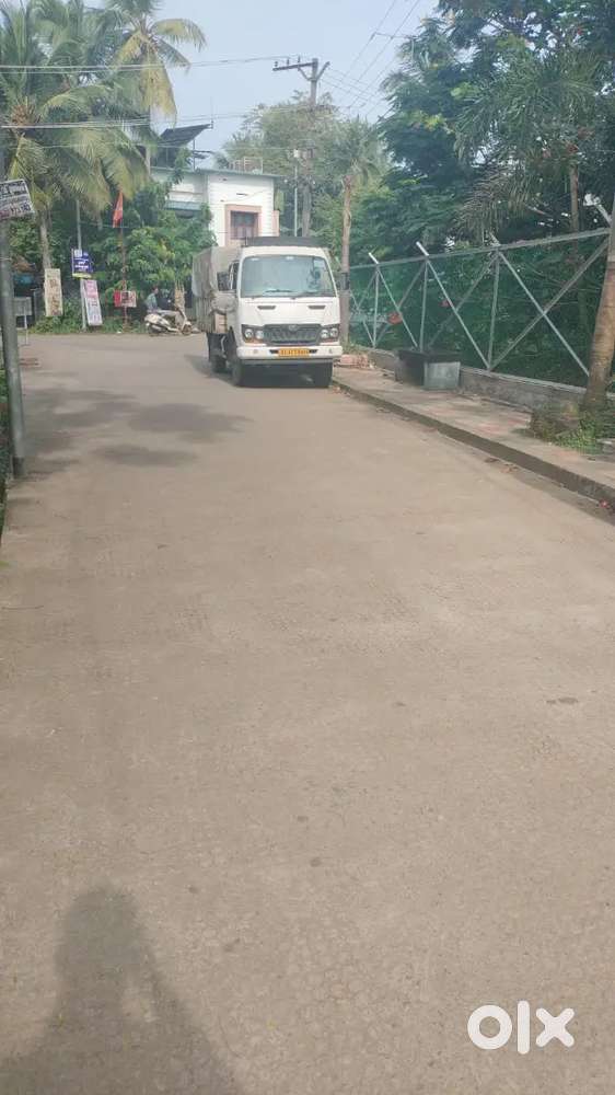 Maheendra Pick up, Maheendra Jayo