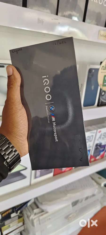 IQOO 13 LEGEND EDITION 12/256GB SEALED BOX AVAILABLE
