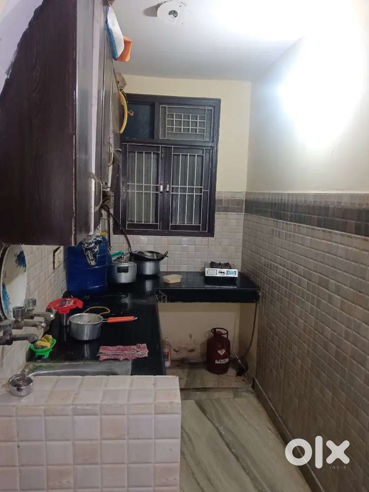 I looking for roommates