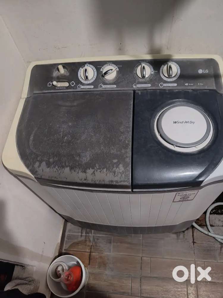LG Semi Automatic Washing Machine