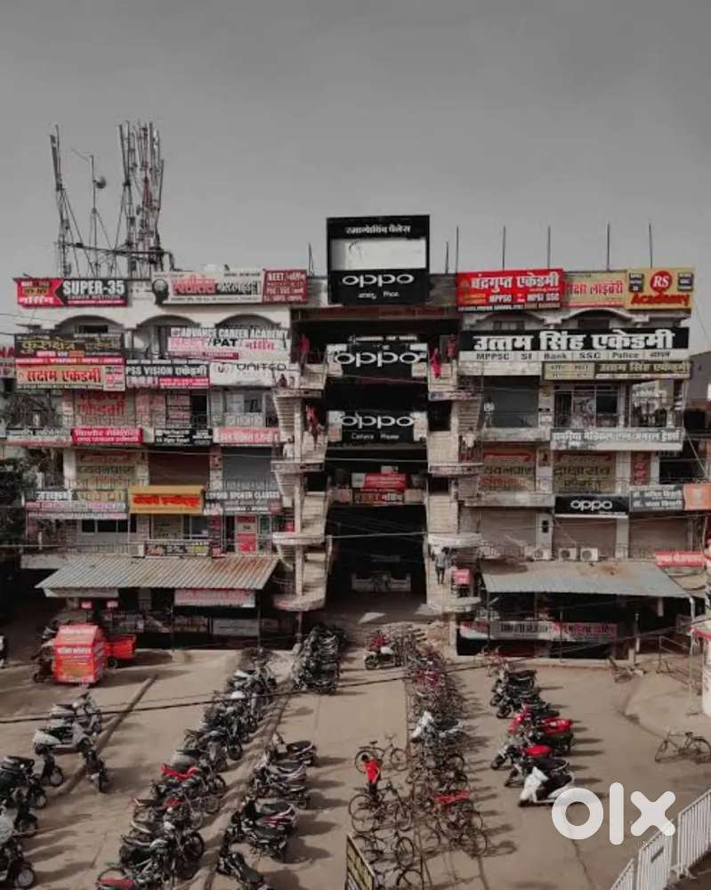 सिरमौर चौक रीवा में दुकान बिकाऊ