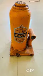 hydraulic jack