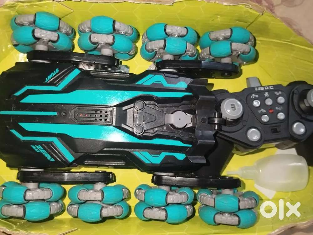 Remote control car 8 tyre toy in a new gun working condition for tribe