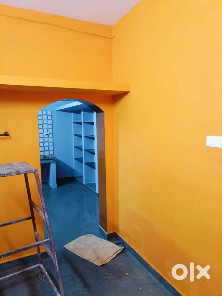 House sale available at Sivaganga near police quaters near by  house.