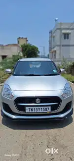 Maruti Suzuki Swift VXi + Manual, 2022, Petrol