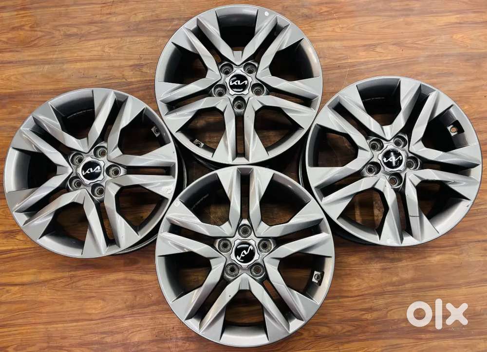 17 inch seltos htx plus oem alloys Set of 4