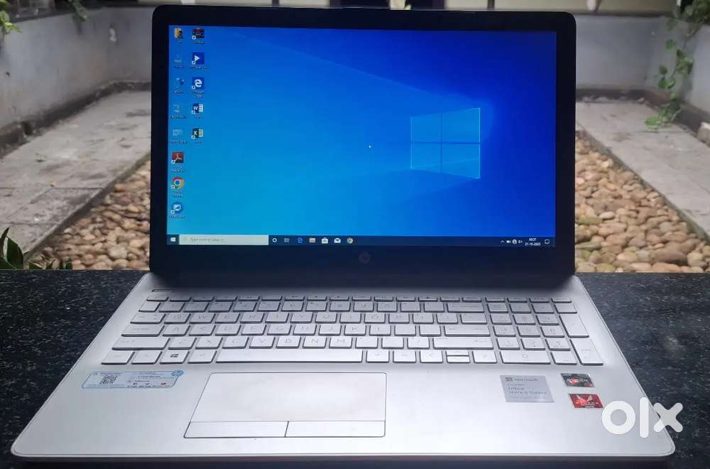 HP 15 AMD Ryzen 3 Dual Core (4GB/256GB SSD)
