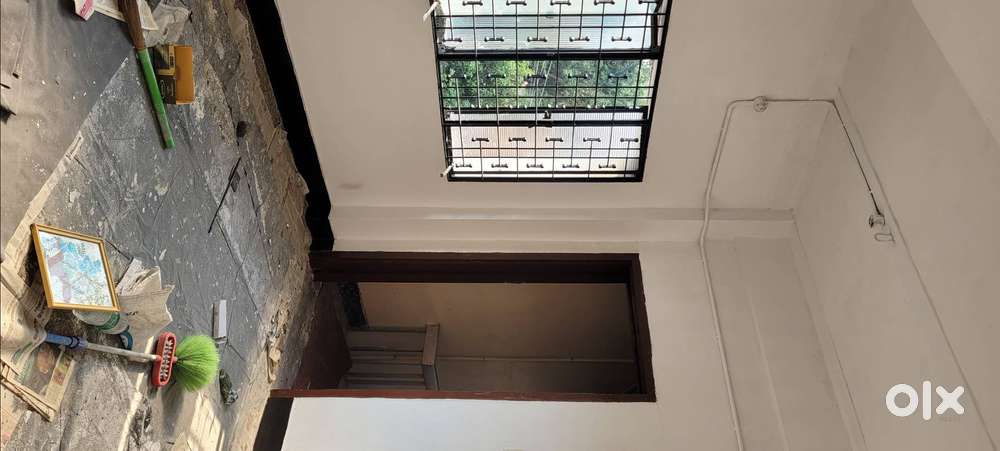 600 SQ.FT SEMI FURNISHED OFFICE SPACE SECOND FLOOR NEAR RAVIPURAM,KOCH