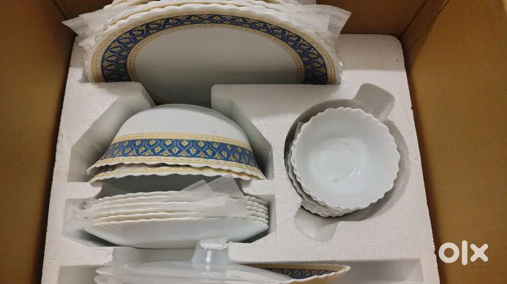New Dinner set diwali gifted only intrested buyer contact me