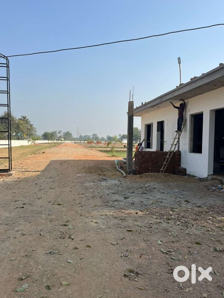 APPROVED PLOTS AT 17000/GUJ AT SARDHANA CANAL ROAD ATERNA MEERUT