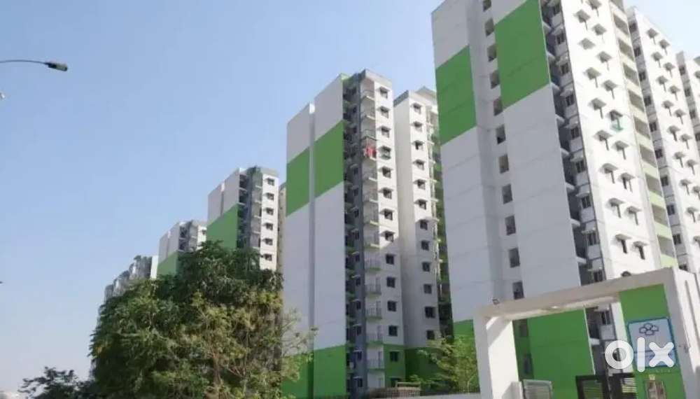 2 BHK Flat in Gomti Enclave, Avadh Vihar Yojna, nr Medanta Hospital