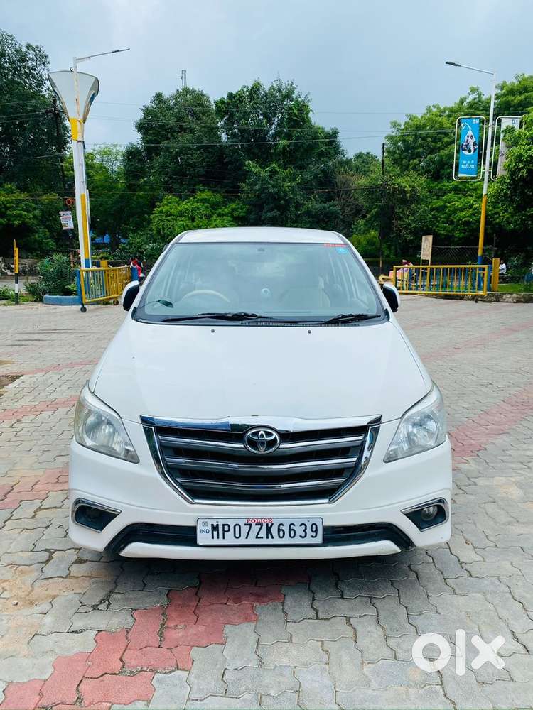 Toyota Innova 2015 Diesel 89000 Km Driven